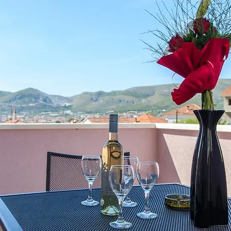 Apartmani Mm Trogir Exterior photo
